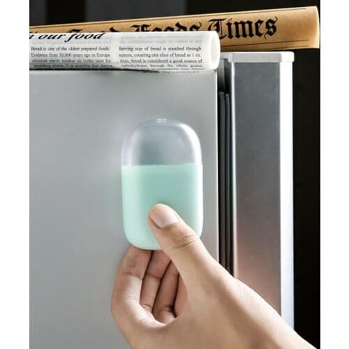 Toothpick Holders Portable Fridge Magnet ABS Plastic Magnetic Toothpick Storage Case Toothpick Box Toothpick Dispenser