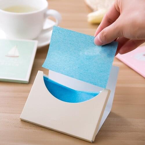 2020 New Oil-Absorbing Paper Oil Control Blotting Face Clean Paper Remove Oil Retaining Essential Moisture Beauty Makeup Tool