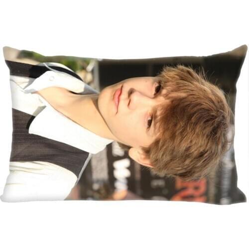 Hot Sale Thomas Sangster Rectangle Pillowcase Custom Home textile Zipper Pillowcase Pillow Cover Size 45*35cm (one side) Print