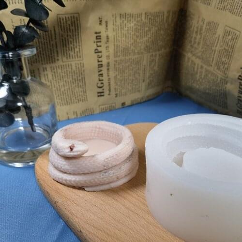 3D Snake Shaped Aromatherapy Candle Mould DIY Animal World Creative Candle Handmade Soap Silica Gel Abrasive Serial Number 2