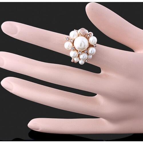825 wholesale Special Offer New 2018 Top Quality Rhinestone Pearl Beads Statement Rings Fashion Jewelry Gift For Women