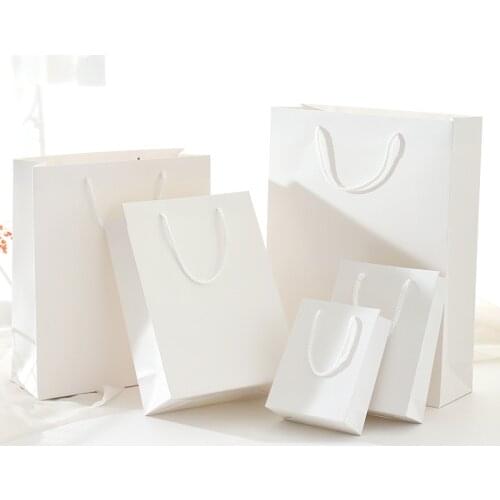 White high-end multi-size kraft paper bag multifunctional wedding birthday holiday party Christmas fashion clothes packaging bag