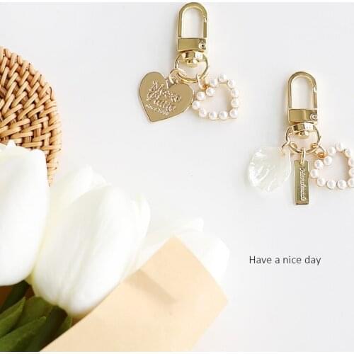 Cute Glittering Love Shell Keychain Kawaii Airpods Anime Key Chain Accessories Pendant For Clothes Backpack Keyring Phone Charm