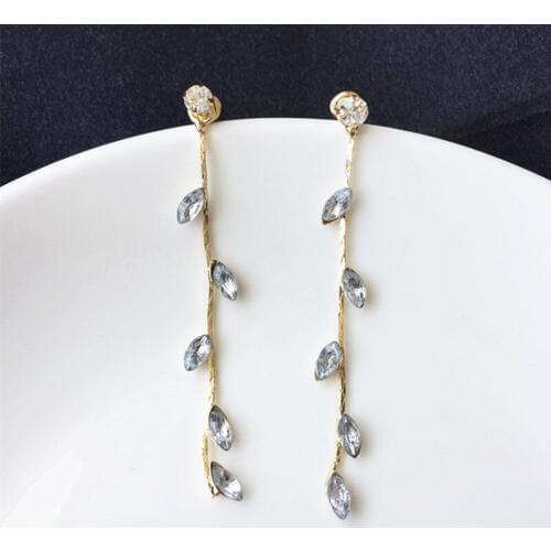 New Fashion Brincos Elegant Leaf Crystal Stud Earrings for Women Gold Color Piercing Jewelry leaves Earring Bijoux Gifts