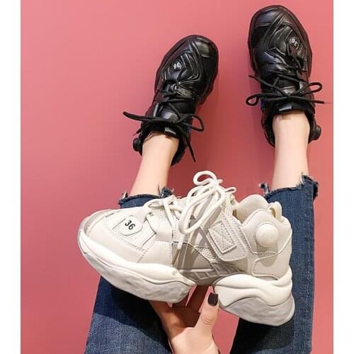 Net celebrity daddy shoes womens autumn 2020 new Korean fashion wild super fire smoked shoes personalized casual sports shoes