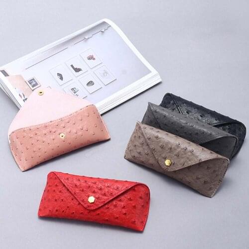 1pcs Fashion Ostrich Pattern Leather Glasses Case Personalized Buckle Leather Sunglasses Case Trendy Portable Sunglasses Case