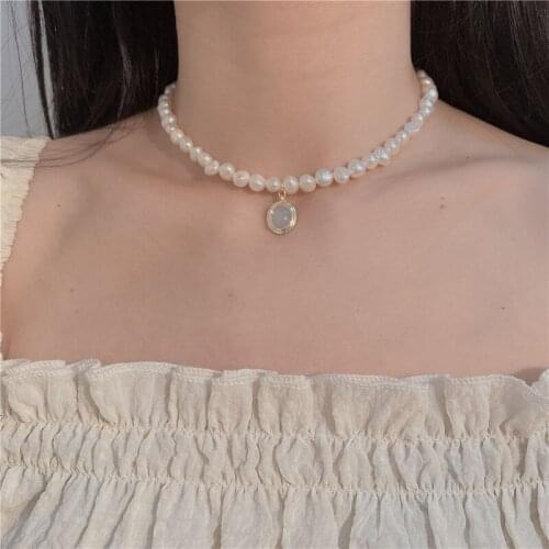 1pc Natural Baroque Shaped Freshwater Pearl Necklace Moonstone Pendant Necklace Clavicle Chain Necklace