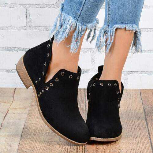 Womens boots new spring and autumn short boots England V pointy thick heel Martin boots rivets fashion wild personality hot