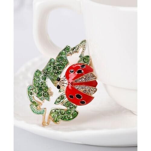 Maple Leaf Women Brooches Insect Drop Oil Brooch Pins Fashion Jewelry for Women Girls Birthday Accessories