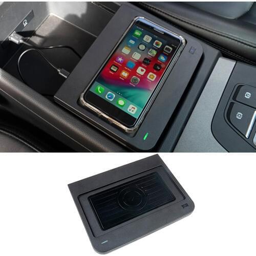 For Audi Q5 SQ5 2016 2017 2018 2019 10W car QI wireless charging phone charger charging plate wireless mobile phone holder