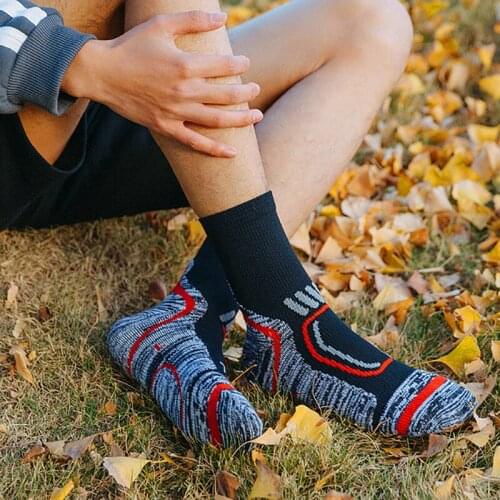 Outdoor trekking socks sports basketball socks non-slip bicycle socks winter climbing thermal socks