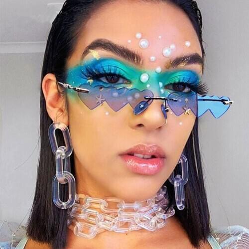 Fashion Products Heart Shaped Unique Irregular Lenses Frameless Punk Woman Sunglasses Party Street Shooting Personalized Glasses