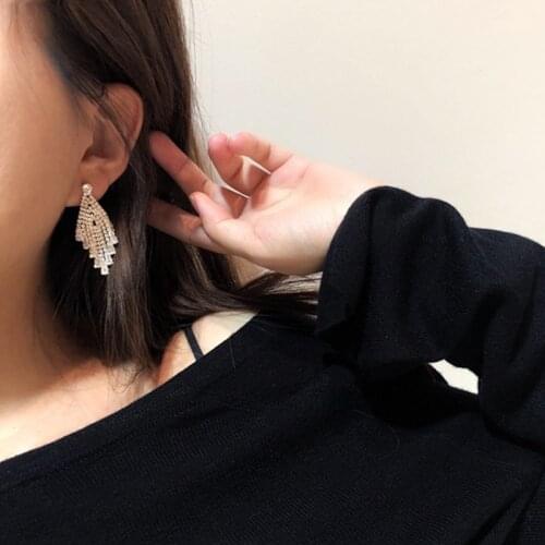Korean New Long Tassel Earrings For Women Shiny Geometry Earrings Girls Crystal Elegant Earrings 2021 Trend Wedding Jewelry Gift