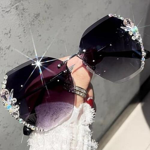 Fashion Rimless Sunglasses Summer UV400 Eyewear 2021 Newest Trendy Women Bling Rhinestone Sun Glasses Shades oculos
