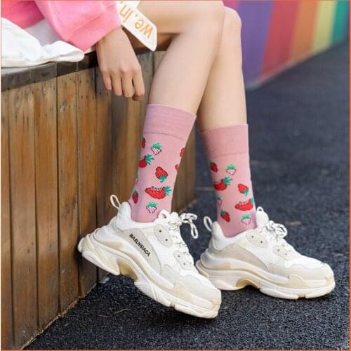 1pair Women Fashion Cute Strawberry Funny Socks 2020 New Arrival Harajuku Kawaii Happy Socks Creative High Quality Cotton Socks