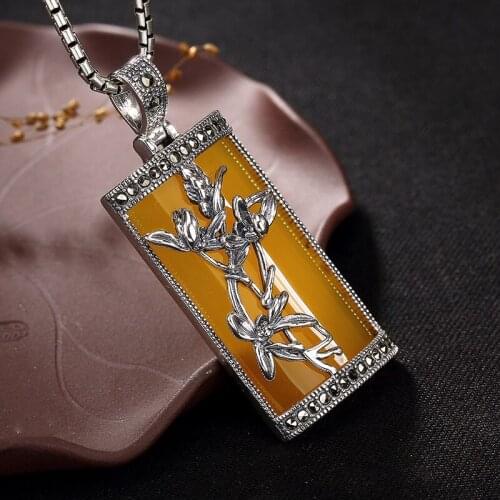 2018 Direct Selling Carnelian Circle New S925 Pure Long Retro High-grade Pulp Orchid Ms Joker Sweater Chain Pendant Wholesale