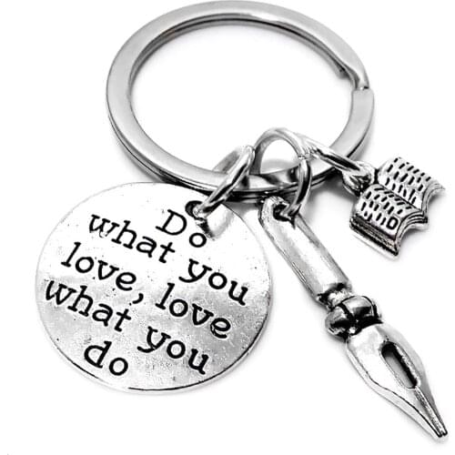 European and American Writer Author Teachers Day Gift Teacher Pen Editing Gift Student Cultural Keychain