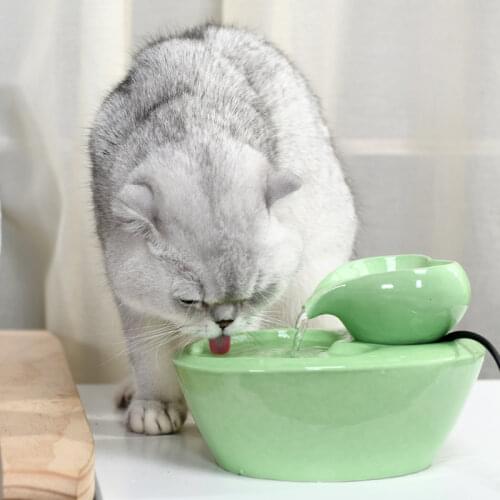 Ceramic Love Heart Drinker for Cats Pet Cats Fountain Indoor Ornaments Dogs Drinking Automatic Dog Water Bowl Cat Accessories