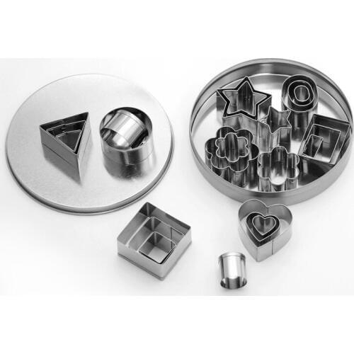 24pcs/lot Baking Moulds Stainless Steel Kitchen Tools for Cookie Cutters Plunger Biscuit DIY Mold Star Heart Pastry Mould LB 395