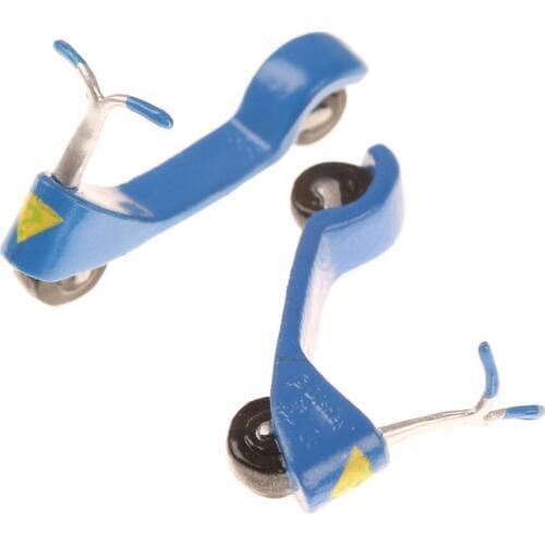 2Pcs 1:12 Dollhouse Doll Scooter Children Baby Gift Toy Mini Furniture Miniature Rement Doll Accessories
