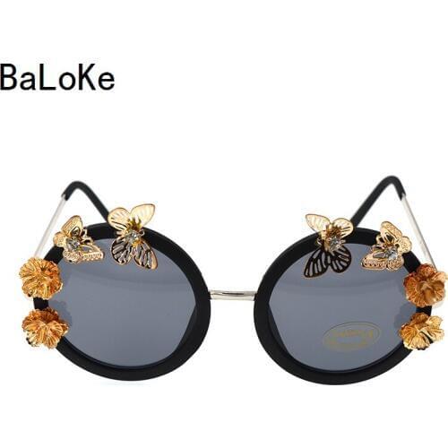 Baroque Rose Flower Butterfly Sunglasses Women Retro Floral Flower Sunglasses Black Round Summer Beach Sun Glasses Gifts