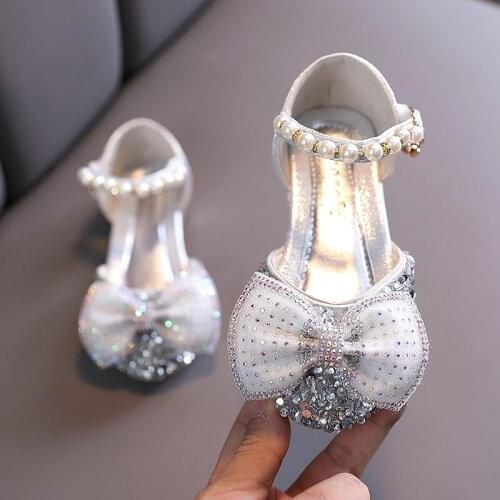 2021 Summer New Fashion Rhinestone Bow Girls Sandals Children Soft Bottom Princess Kids Student Performance Banquet Party Shoes
