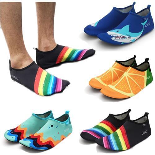 KDAPPAREL Children's Slippers