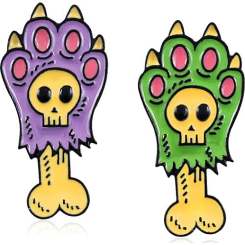 Animal Skeleton Claw Metal Enamel Brooch Personality Exaggerated Costume Backpack Badge Pin Mens and Womens Trendy Jewelry