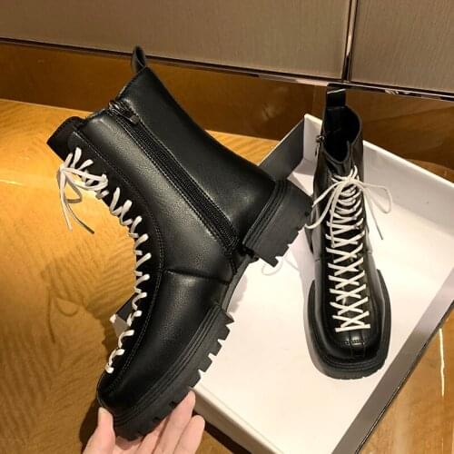 Black leather platform boots with white cross-tied mid-calf chelsea booties women short tube winter motorcycle botas mujer 2020