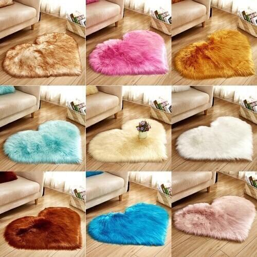 1Pc 27" x 35" Picturesque Solid Color Indoor Heart-Shaped Anti-skidding Plush Rug/Foot Pad for Bedroom Living Room