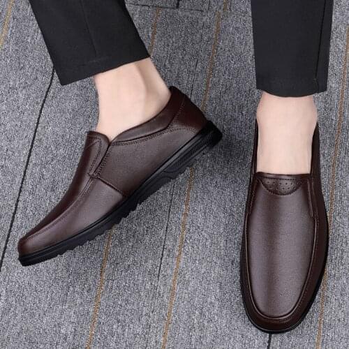 Fashion Dress Shoes Natural Leather Business Formal Dress Zapatos De Hombre Mens Designer Shoes Black Loafers Size 38-45 Men