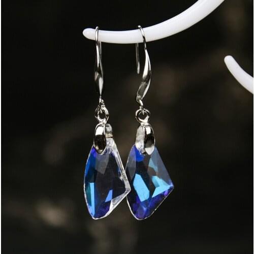 VERDANDI Stud Earrings