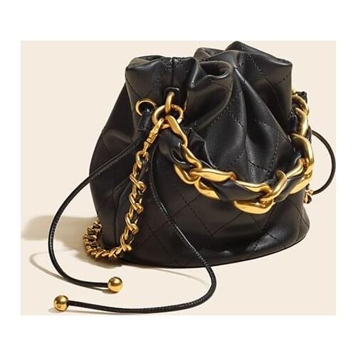 Leather Bucket Bag Women 2021 New Womens Bag Wholesale Hundred Shoulder Slant Mini Bag Bag Cowhide Embroidery Line Bag
