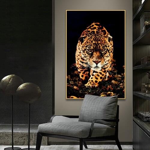 Walking Leopard Posters Prints Canvas Painting Wild Animal HD Pictures Wall Art Panther Decoration Picture For Living Room Decor