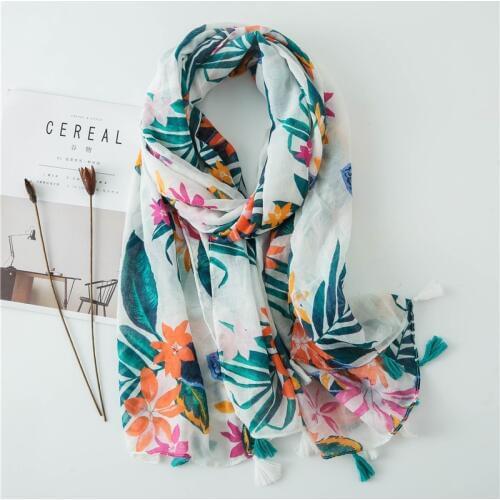 2020 Women Luxury Brand Floral Tassel Viscose Shawl Scarf Autumn Winter Print Warm Pashmina Stole Bandanas Muslim Hijab Sjaal