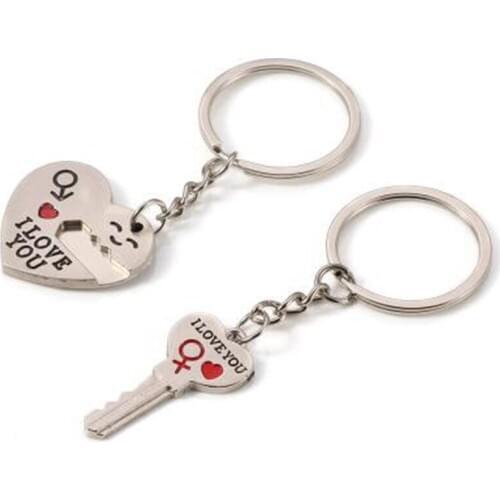 1Pair Laser Engraved LOGO Key Chain Gift Lover Customized Free Personality Gift Letter Keychain Metal Heart Key Ring Souvenirs