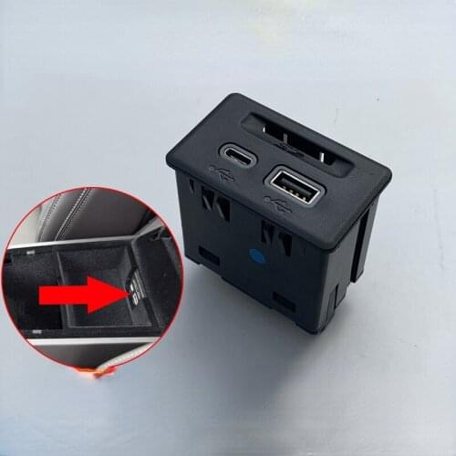 For Cadillac CT6 Armrest Box USB Socket XT5 XT4 SD Card Slot Multimedia Data Cable Jack 13525431