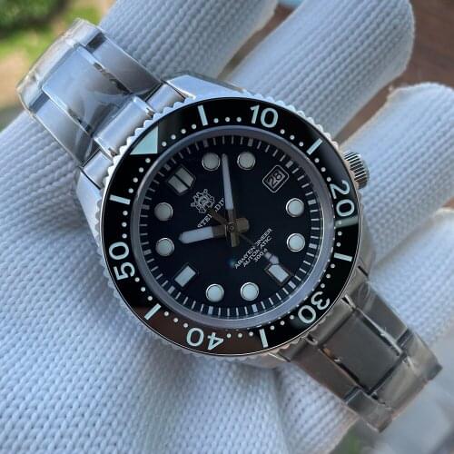 STEELDIVE Brand SD1968 One-Piece Case 30atm 300m water resistant NH35 Automatic diving watches Luminous automatic diver watches