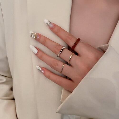 New 4pcs/sets Crystal Acrylic Rings for Women Girl Design Fashion Trendy Ring Colorful Temperament Jewelry Combination Accessory