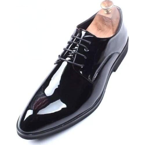 2021 Autumn Winter New Fashion British Style Mens Dress Shoes Pointed Toe Slip-on Plush Thickening Heightening Shoes for Party