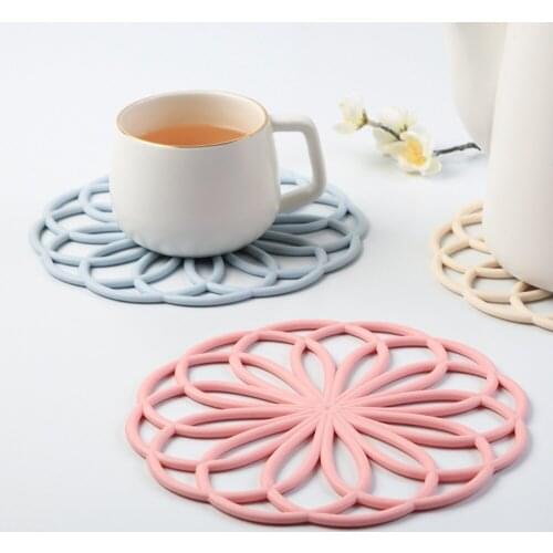 Floral Cute Silicone Placemat Heat Resistant Tableware Mat Cup Anti-Slip Coaster Table Decoration Accessories Kitchen Pot Pad