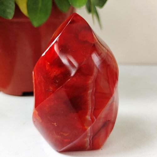 100%Natural red agate crystal flame decorated agate ice cream mineral specimen