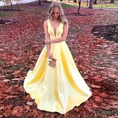 Simple Evening Dresses V-Neck Backless A- Line Long Celebrity Dresses Yellow Formal Prom Party Gowns