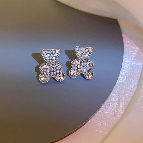 BYSPT Stud Earrings