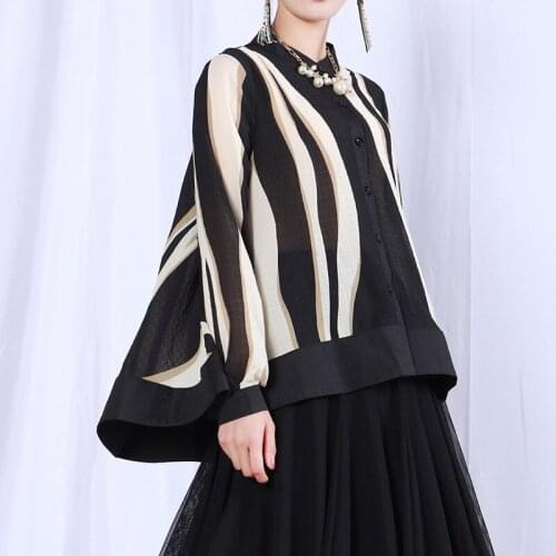 Autumn new 2021 womens lace stitching striped shirt design sense minority shirt womens chiffon shirt