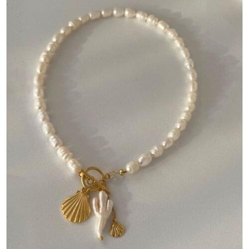 Women luxurious freshwater pearl beaded necklace handmade golden shell pendant delicate trendy jewelry gargantilla mujer women