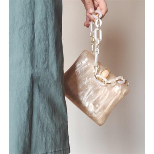 【wonder lamar】vintage 1950 pearl look acrylic square box chain bag