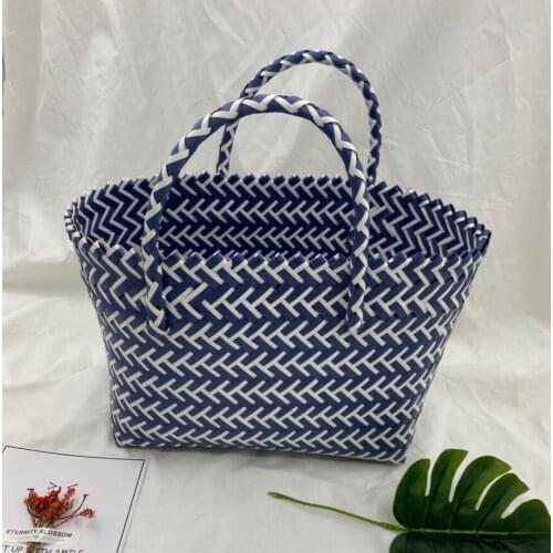 Rattan woven cabbage basket bag seaside vacation beach bag portable woven cosmetic bag