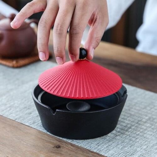 Creative Ceramic Official Hat Home Ashtray With Lip Personality Fashion Crafts Desktop Smoking Accessories Father 's Gadget Gift