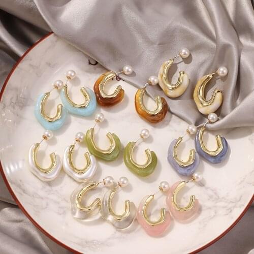 New Irregular Acrylic Geometric Alloy Hoop Earrings Women Fashion Pearl Colorful Acrylic Earrings Women Travel Jewelry Gifts